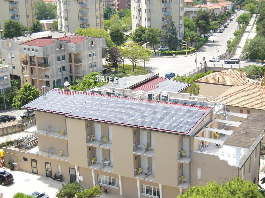 Hotel Trieste Сенигаллия Экстерьер фото